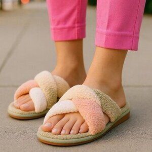 FEELGOODZ Sherpa Criss Cross Slippers 8 Braided SOFT FLUFF Neutral Blush Pastels